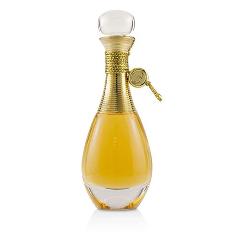 J'adore Extrait de Parfum: an intense and generous concentrate